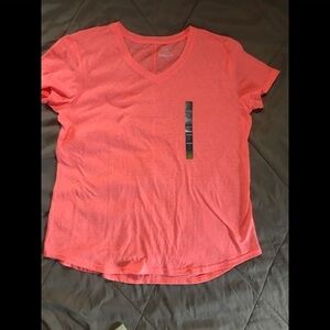 NWT Tek Gear V-neck T-shirt, Large